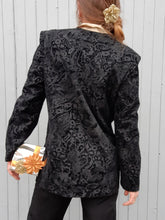 Charger l'image dans la galerie, Blazer vintage Loa - Imprimé floral en velours noir. Taille M, 38, 40. Made in France