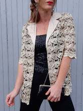 Charger l'image dans la galerie, Chemisier "Seconde" Stephy - Dentelle ajourée Champagne. Taille L, 40, 42.