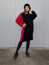 Charger l'image dans la galerie, Robe pull vintage Maddo - Color block noire & rouge. Taille XL, 42, 44