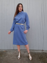 Charger l'image dans la galerie, Robe pull vintage Emma - Bleu ciel, col haut. Taille L, 40, 42.
