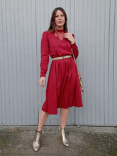 Charger l'image dans la galerie, Robe vintage Laura - Empiècement de dentelle, rayée rouille. Taille M, 38, 40.