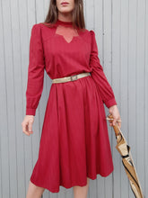 Charger l'image dans la galerie, Robe vintage Laura - Empiècement de dentelle, rayée rouille. Taille M, 38, 40.
