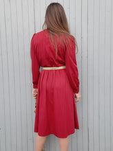 Charger l'image dans la galerie, Robe vintage Laura - Empiècement de dentelle, rayée rouille. Taille M, 38, 40.