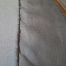 Charger l'image dans la galerie, Foulard vintage Tessy - Carré Hermès - Les voitures à transformation. La Perriere. 89 x 87