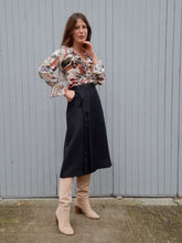 Charger l'image dans la galerie, Jupe portefeuille vintage Anne - Plissée noire. Taille XXL, 44, 46. Made in France.