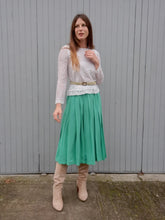 Charger l'image dans la galerie, Jupe vintage Amanda - Plissé fluide vert. Taille M, 38, 40. Made in France
