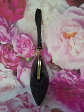 Charger l'image dans la galerie, Minaudière vintage Mélissa - Fermoir métallique. Cuir noir