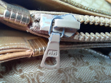 Charger l'image dans la galerie, Sac vintage Luce - Motif Macadam beige et brun. Logo Triomphe. Céline. Made in Italy