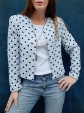 Charger l'image dans la galerie, Blazer vintage Coralie - Bleu clair à pois noirs. Taille S ou 36, 38. Louis Féraud.