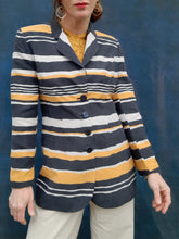 Charger l'image dans la galerie, Blazer vintage Léna - En soie rayée marine, jaune et blanc. Taille M, 38, 40. Louis Féraud. Made in France