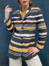 Charger l'image dans la galerie, Blazer vintage Léna - En soie rayée marine, jaune et blanc. Taille M, 38, 40. Louis Féraud. Made in France