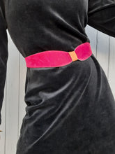 Charger l'image dans la galerie, Ceinture vintage Lydia - Nœud plat bordeaux. Taille unique.