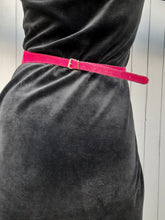 Charger l'image dans la galerie, Ceinture vintage Lydia - Nœud plat bordeaux. Taille unique.
