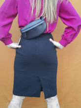 Charger l'image dans la galerie, Jupe vintage Nelly - Laine noire. Guy Laroche. Taille S, 36, 38. Made in France