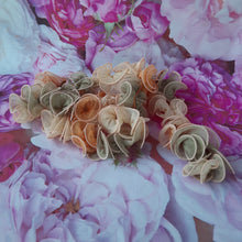 Charger l'image dans la galerie, Echarpe vintage Carlotta - Froufrous en voile.