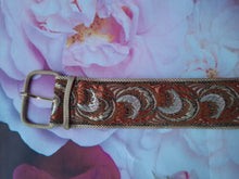 Charger l'image dans la galerie, Ceinture vintage Angéla - Jacquard orange et doré. Taille XS, S. Made in France.