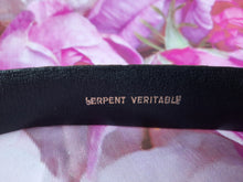 Charger l'image dans la galerie, Ceinture vintage Adèle - Serpent véritable. Médicis. Made in France. T 85