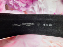 Charger l'image dans la galerie, Ceinture vintage Jade - Cuir suédé noir et boucle argentée. T 80. L' Aiglon. Made in France.