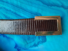 Charger l'image dans la galerie, Ceinture vintage Julia - En cuir exotique de lézard marron. Colifichet. 85.