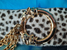 Charger l'image dans la galerie, Ceinture vintage Noor - Cuir et poils rasé léopard. Chaîne dorée. T 75. Jean François Esten. Made in France.