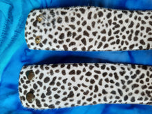 Charger l'image dans la galerie, Ceinture vintage Noor - Cuir et poils rasé léopard. Chaîne dorée. T 75. Jean François Esten. Made in France.