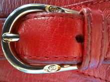Charger l'image dans la galerie, Ceinture vintage Annaë - Cuir rouge. Gucci. Taille XS, 70. Fabrication Italienne