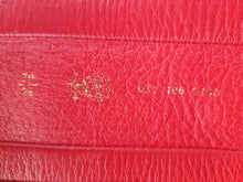 Charger l'image dans la galerie, Ceinture vintage Annaë - Cuir rouge. Gucci. Taille XS, 70. Fabrication Italienne