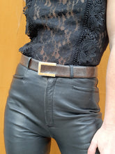 Charger l'image dans la galerie, Ceinture vintage Julia - En cuir exotique de lézard marron. Colifichet. 85.