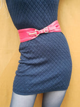 Charger l'image dans la galerie, Ceinture vintage Annaë - Cuir rouge. Gucci. Taille XS, 70. Fabrication Italienne