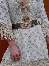 Charger l'image dans la galerie, Ceinture vintage Fiona - Cuir et dentelle bronze. Boucle vierge. Manoush. T 80