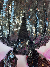 Charger l'image dans la galerie, Pochette nœud vintage Lali - Azzaro pour Renata Boutique. Velours et sequins noir. Made in France.