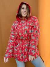 Charger l'image dans la galerie, Doudoune à capuche vintage Jo - Fleurie rouge. Cacharel. Taille M, 38, 40.