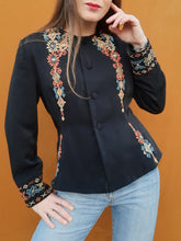 Charger l'image dans la galerie, Blazer vintage Carry - Très cintré. Broderies géométriques. Taille M, 38, 40. Garuzo