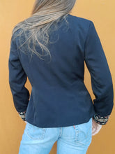 Charger l'image dans la galerie, Blazer vintage Carry - Très cintré. Broderies géométriques. Taille M, 38, 40. Garuzo