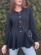 Charger l'image dans la galerie, Sac vintage Victoire - Velours noir à breloques et broche ange Remy Dis Paris.