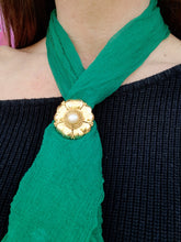 Charger l'image dans la galerie, Passe foulard ancien Valériane - Trèfle à quatre feuille doré orné d'une perle