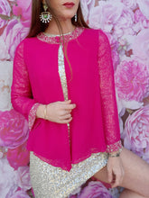 Charger l'image dans la galerie, Blouse vintage Elodie - Rose fuchsia. Col et manches ornés de perles. Taille S, 36, 38. Cinquini.