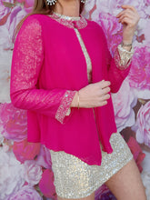 Charger l'image dans la galerie, Blouse vintage Elodie - Rose fuchsia. Col et manches ornés de perles. Taille S, 36, 38. Cinquini.