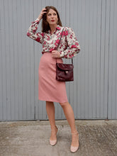 Charger l'image dans la galerie, Jupe crayon vintage Dianne - Rose. Taille M, 38, 40. Meja. Made in France