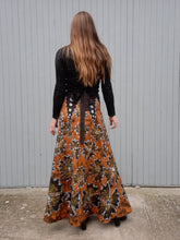 Charger l'image dans la galerie, Jupe portefeuille Wax Inaya - Coton imprimé fleuri. Taille M, L, XL, 38, 40, 42, 44.