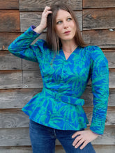 Charger l'image dans la galerie, Blouse vintage Shanna - Imprimé tropical et basque. Taille M, 38, 40.