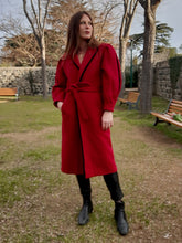 Charger l'image dans la galerie, Manteau vintage Carla - Pure laine. Manches à crevé. Rouge et noir. Taille XL, 42, 44. Made in France.