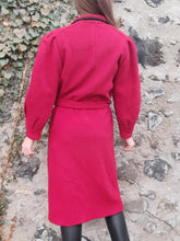 Charger l'image dans la galerie, Manteau vintage Carla - Pure laine. Manches à crevé. Rouge et noir. Taille XL, 42, 44. Made in France.
