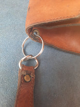 Charger l'image dans la galerie, Compagnon vintage - Cuir marron. Pierre Cardin. Made in France.