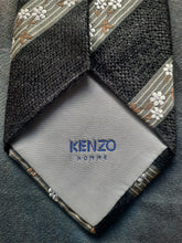 Charger l'image dans la galerie, Cravate Kenzo - Soie et polyester. Fabriqué en Italie.