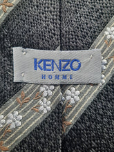 Charger l'image dans la galerie, Cravate Kenzo - Soie et polyester. Fabriqué en Italie.