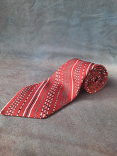 Charger l'image dans la galerie, Cravate Nina Ricci Paris. Soie. Fabriquée en France.