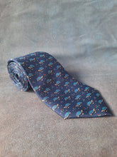 Charger l'image dans la galerie, Cravate Hermès Paris. 100 % soie. Made in France.