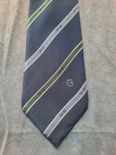 Charger l'image dans la galerie, Cravate Céline Paris. Pure soie. Fabriqué en Espagne.