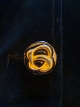 Charger l'image dans la galerie, Veste vintage Suzie - Velours noir et chaîne dorée. Taille L, 40, 42. Made in France